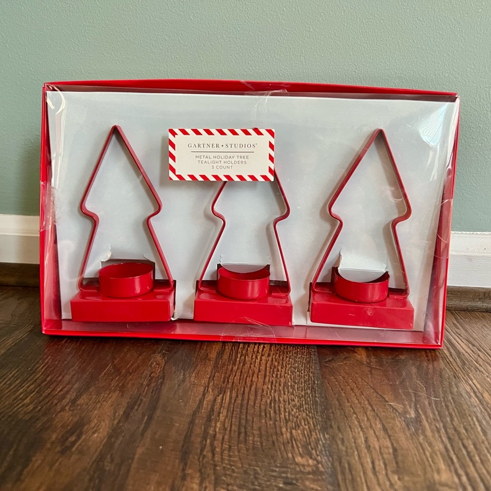 Metal Holiday Tree TeaLight Holders